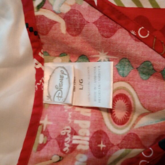 Lot of 2 Halloween Women's Scrub Tops Disney & Scooby-Doo Sz L Holiday Fun - Picture 8 of 11